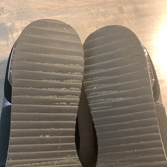 DKNY Marli Slip-On Sneakers - Picture 9 of 14